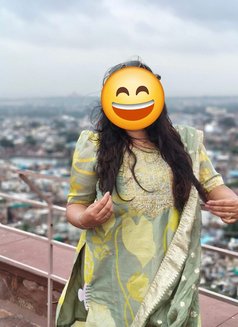 Krithi - adult performer in Bangalore Photo 2 of 3