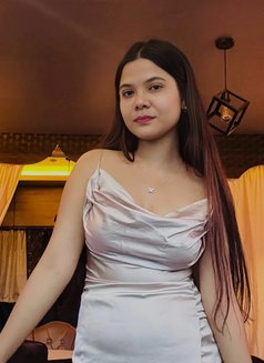 Kriti Cam and Real Meet - escort in Hyderabad Photo 4 of 5