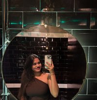 🦋//Kriti Cam and Real Meet//🦋 - escort in Mumbai