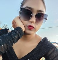 I am kriti cam& meet - escort in Bangalore