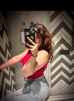 Kriti - escort in Chennai Photo 3 of 5