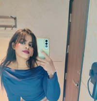 Kriti - escort in Singapore