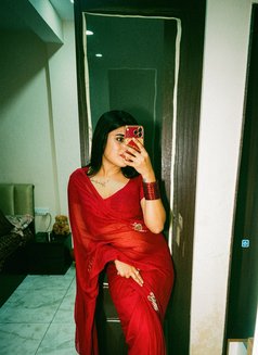 Kriti - Acompañantes transexual in Pune Photo 7 of 8