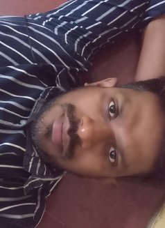 Kritik - Male escort in Chennai Photo 2 of 5