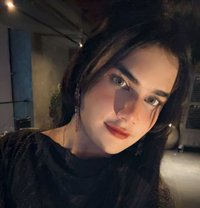 Kritika Cd New to Delhi Mahipalpur - Acompañantes transexual in New Delhi Photo 1 of 4