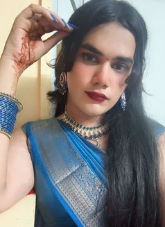 Kritika Femboi Delhi mahipalpur - Acompañantes transexual in New Delhi Photo 5 of 5