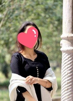 Kritika Gfe Cam and Real Meet - escort in New Delhi Photo 1 of 6