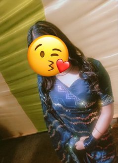 Kritika Independant Housewife - escort in New Delhi Photo 3 of 5