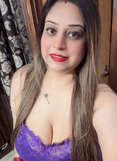 Kritika Independent Verified Chick - puta in Noida Photo 1 of 8