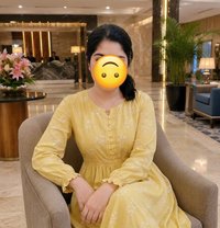 Archana - puta in Hyderabad