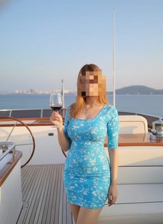 Kritika - escort in Mumbai Photo 9 of 10