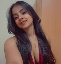 Kritika - escort in Navi Mumbai Photo 1 of 3