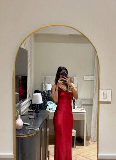 Kritika - escort in Noida Photo 2 of 4