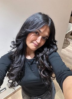 Kritika Jain - escort in Kolkata Photo 2 of 2