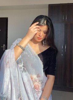 Kritika Joshi - escort in Kolkata Photo 3 of 3