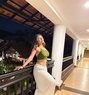 Kritika Kapoor - puta in Abu Dhabi Photo 1 of 5