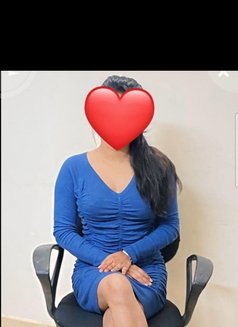 Kritika Noida cam show real meet - escort in Noida Photo 6 of 6