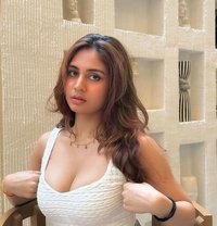 Kritika Patil - puta in Gurgaon