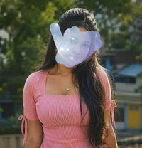 Kritika Sharma 🤍 12 - puta in Indore