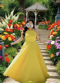Kritika Sharma 🤍 12 - puta in Indore Photo 2 of 3