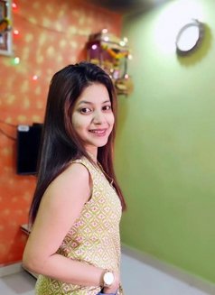 Kritika Sharma - puta in Hyderabad Photo 2 of 2