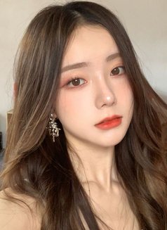 Krixi - Dominadora in Doha Photo 1 of 6