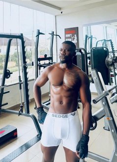 Kross Bbc - Male escort in Doha Photo 3 of 7