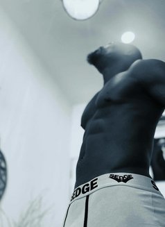 Kross Bbc - Male escort in Doha Photo 5 of 7