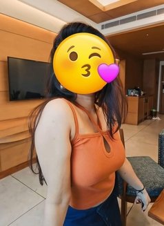 ꧁༒Deepika Real Meet🥰com Session༒꧂ - escort in Mumbai Photo 2 of 5