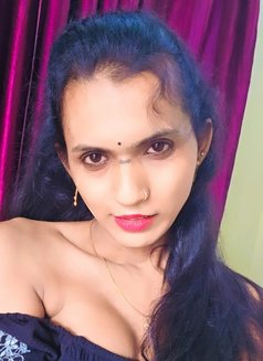 Kruthika - Transsexual escort in Hyderabad Photo 6 of 7
