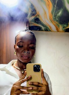 Ksher - escort in Dubai Photo 5 of 7