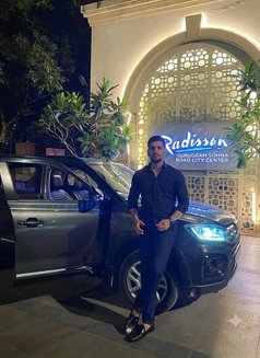Kshitij - Male escort in Gurgaon Photo 3 of 5