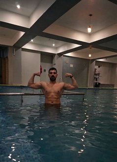 Kshitij - Male escort in Gurgaon Photo 4 of 5