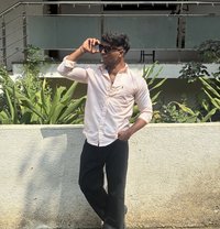 Kshitij Mangela - Acompañantes masculino in Candolim, Goa