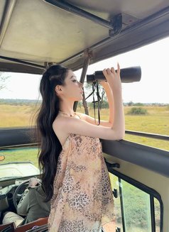 酷酷ku - escort in Manila Photo 4 of 5