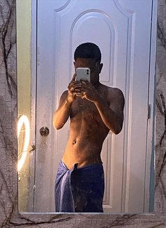 Kudra - Male escort in Doha Photo 3 of 5