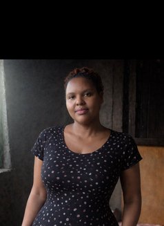 Kui Domme - dominatrix in Nairobi Photo 2 of 2