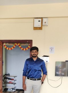 Kumar - Male escort in Bangalore Photo 1 of 1