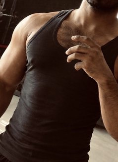 Kumar - Acompañantes masculino in Chennai Photo 1 of 1