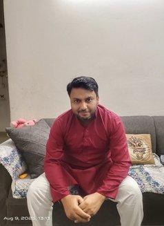 Kumar_Noida - Acompañantes masculino in Noida Photo 1 of 1