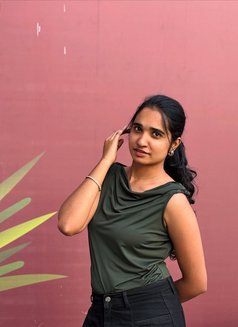 Kumudi - escort in Pondicherry Photo 2 of 3