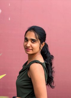 Kumudi - escort in Pondicherry Photo 3 of 3