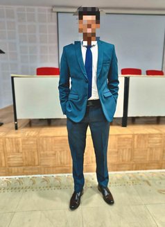 Kunal 1444 - Acompañantes masculino in New Delhi Photo 3 of 4