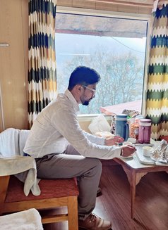 Kunal Iit - Male escort in New Delhi Photo 1 of 1