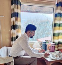 Kunal Iit - Male escort in New Delhi