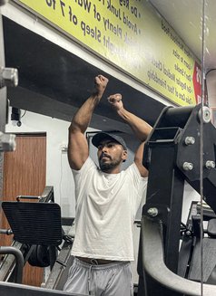 Kunal - Male escort in Noida Photo 3 of 3