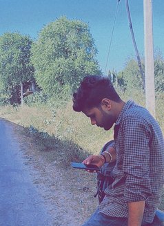 Kunal - Male escort in Gurgaon Photo 3 of 3