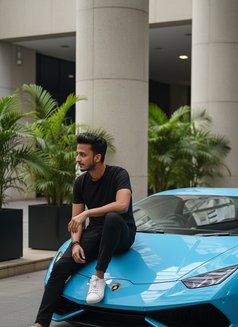 Kunal Singh - Intérprete masculino de adultos in Kolkata Photo 1 of 1