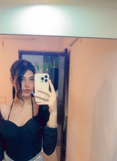 Kunika - escort in New Delhi Photo 3 of 8