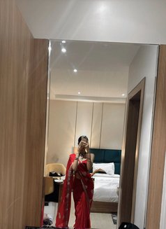 Kunika - escort in New Delhi Photo 4 of 8